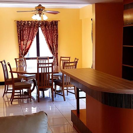 Marina Court Kota Kinabalu- Bigger Group Stay Together- 6 Bedroom Apartments Екстериор снимка