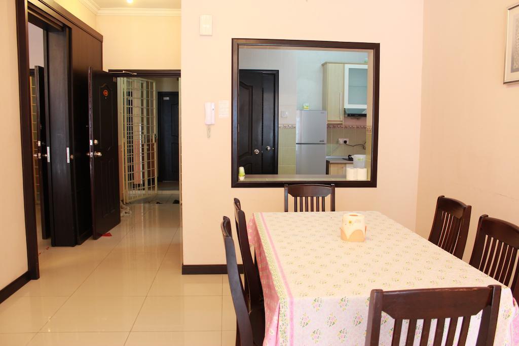 Marina Court Kota Kinabalu- Bigger Group Stay Together- 6 Bedroom Apartments Стая снимка