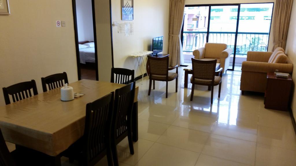 Marina Court Kota Kinabalu- Bigger Group Stay Together- 6 Bedroom Apartments Стая снимка