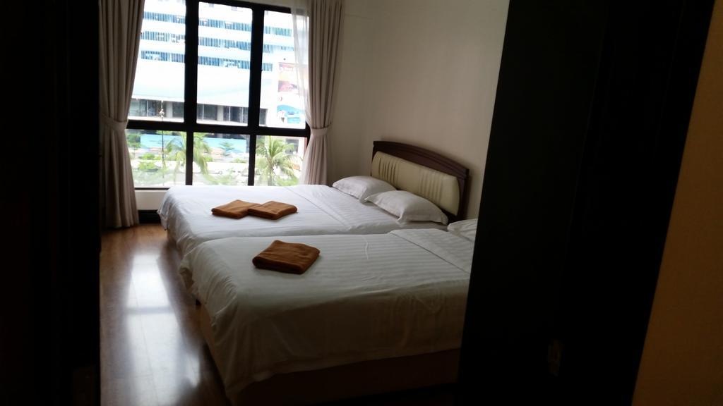 Marina Court Kota Kinabalu- Bigger Group Stay Together- 6 Bedroom Apartments Стая снимка