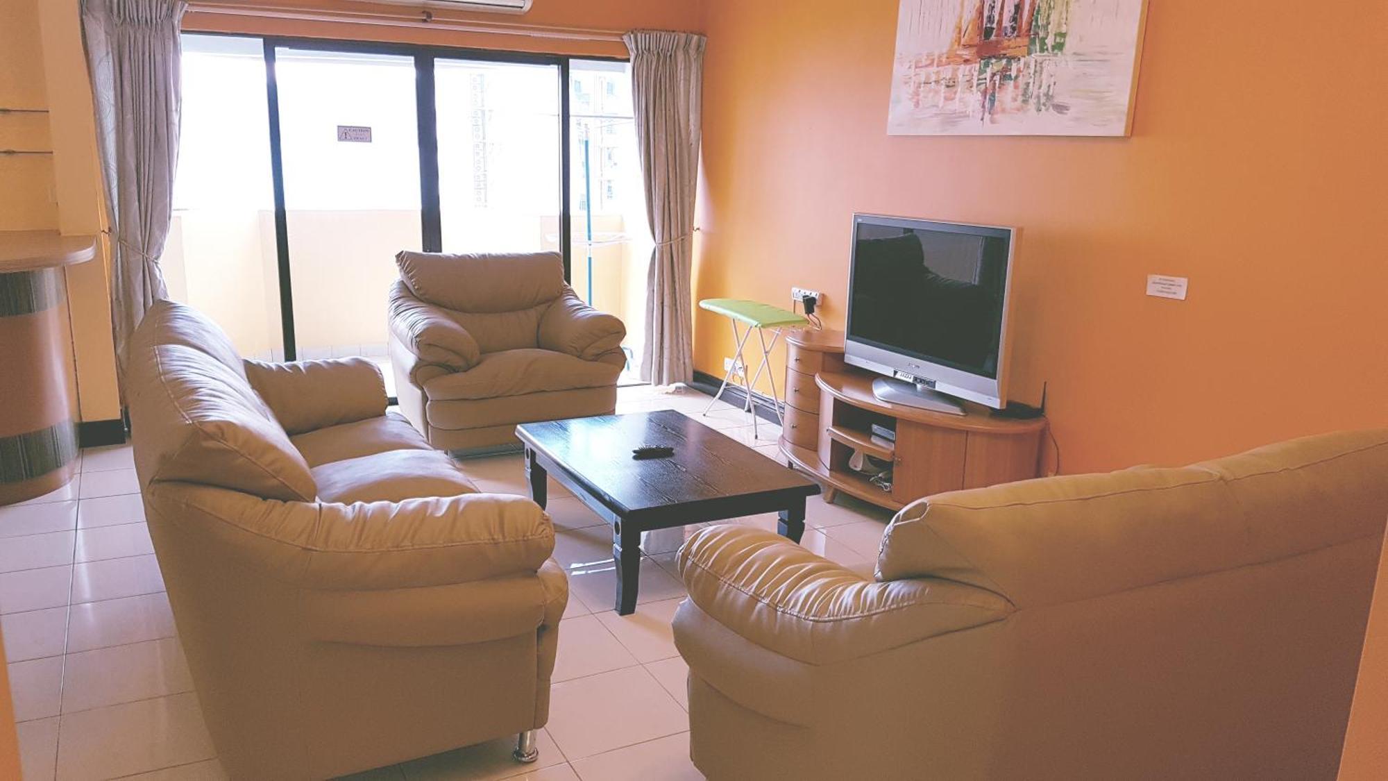 Marina Court Kota Kinabalu- Bigger Group Stay Together- 6 Bedroom Apartments Екстериор снимка