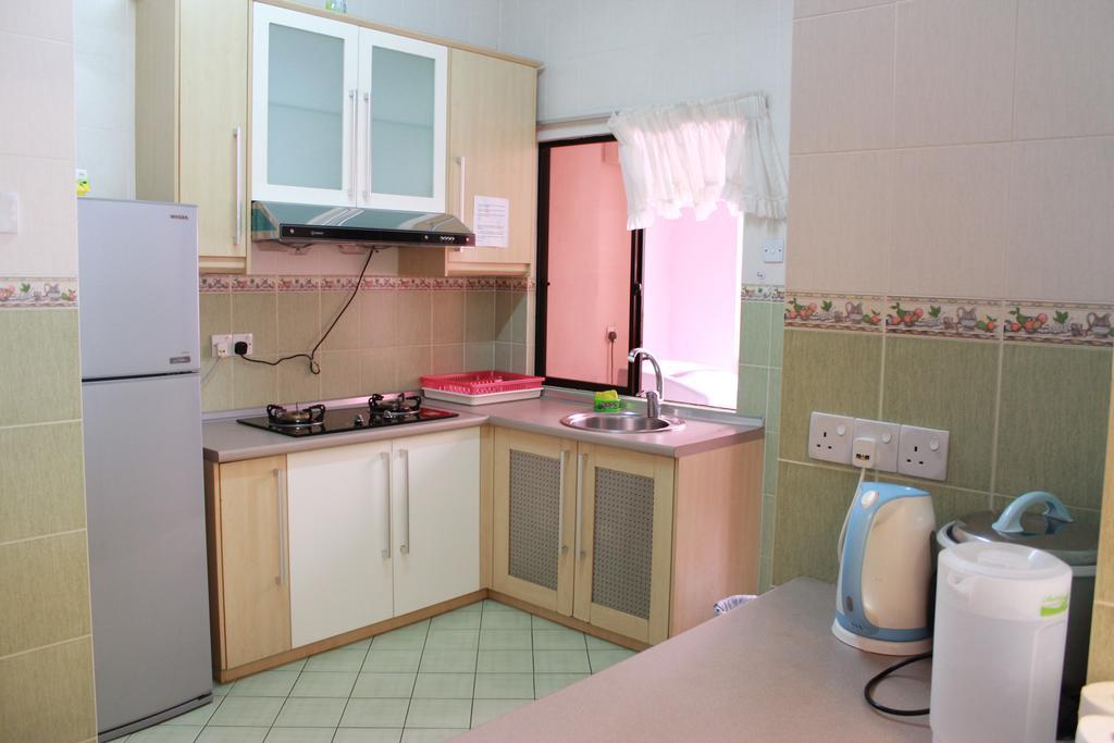 Marina Court Kota Kinabalu- Bigger Group Stay Together- 6 Bedroom Apartments Екстериор снимка
