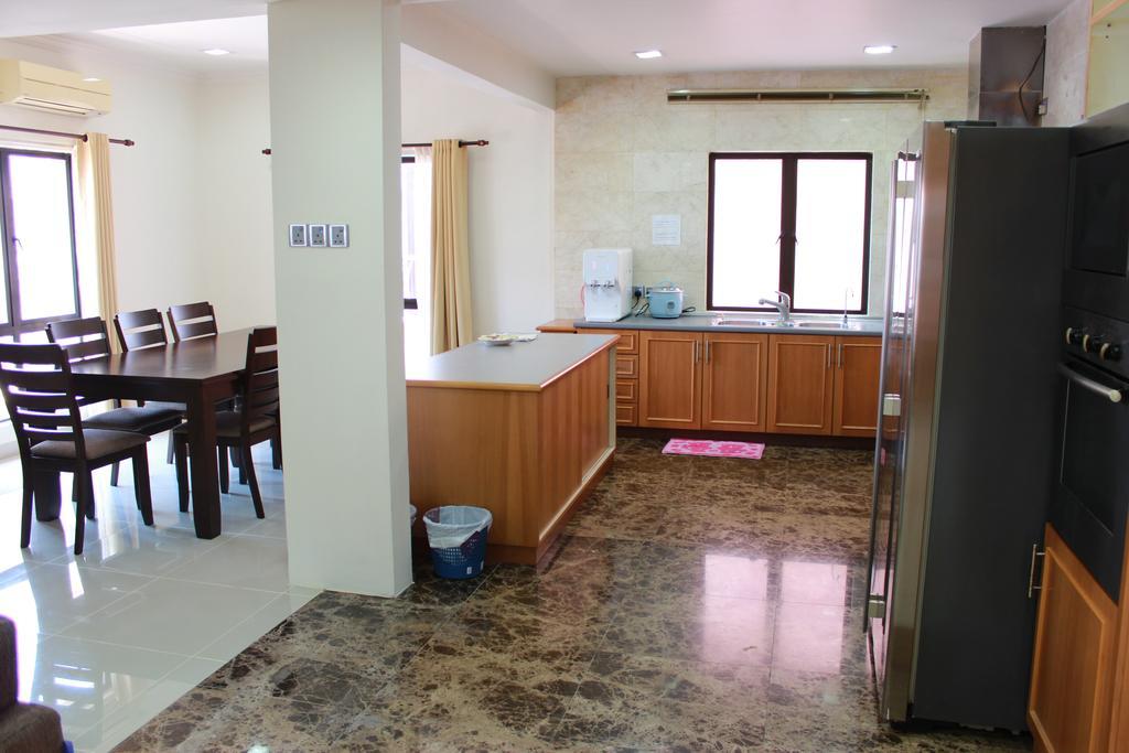 Marina Court Kota Kinabalu- Bigger Group Stay Together- 6 Bedroom Apartments Екстериор снимка